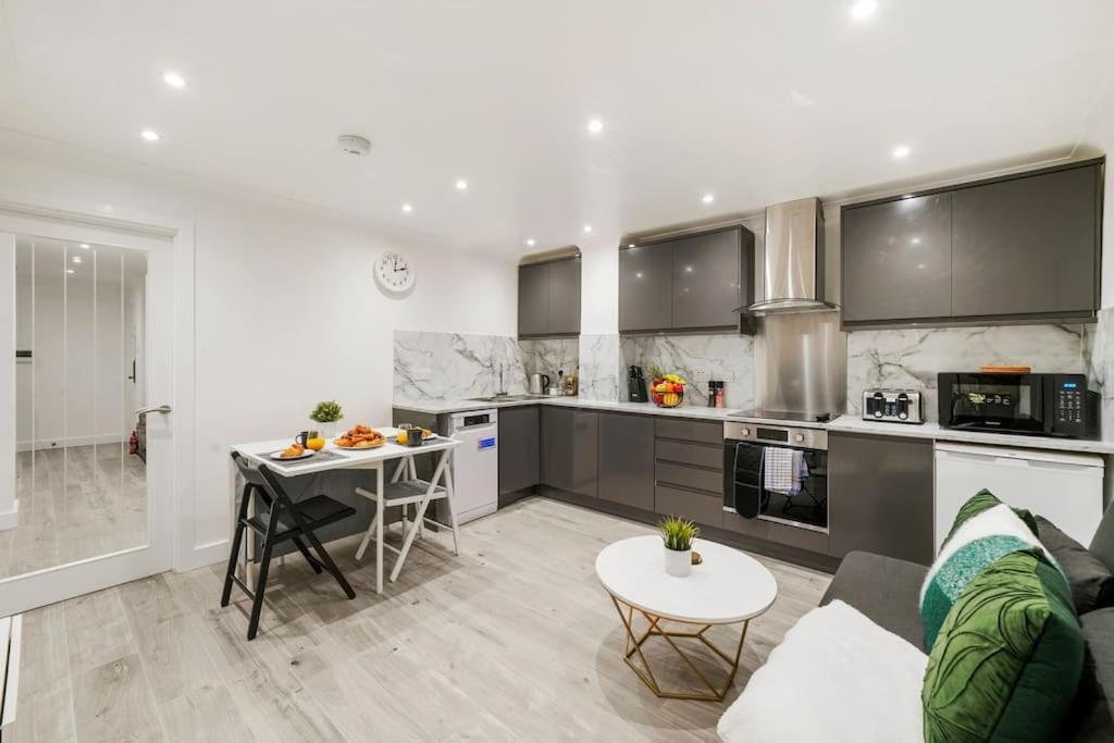 Modern 2 Bedroom Apartment In The Heart Of Londýn Exteriér fotografie